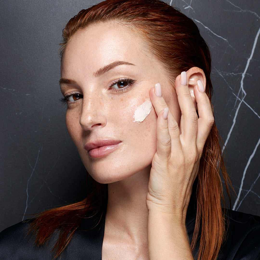 Natural fluid cream with antioxidant power for combination or oily skin