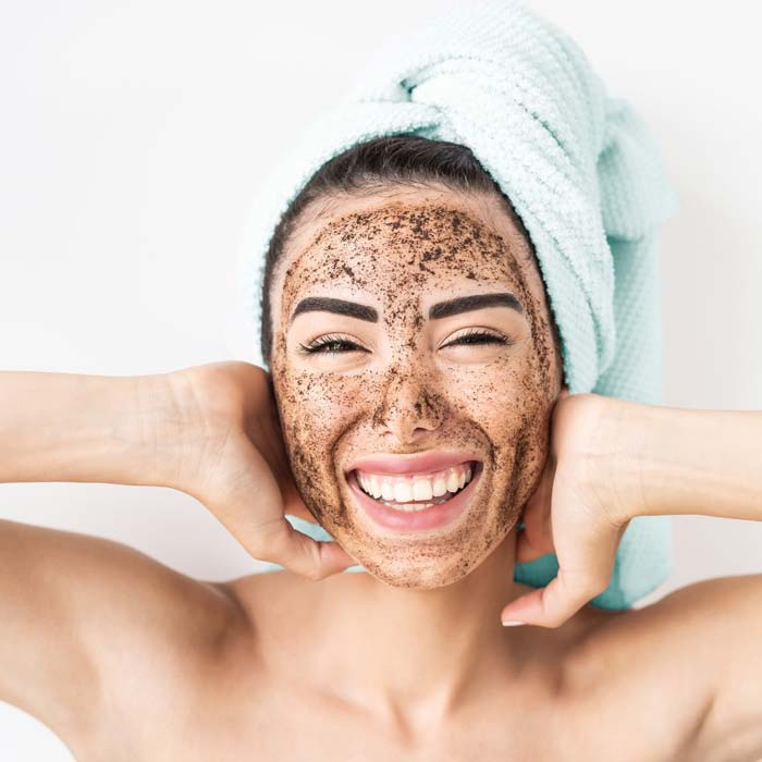 ¿Cómo exfoliar la piel de la cara?