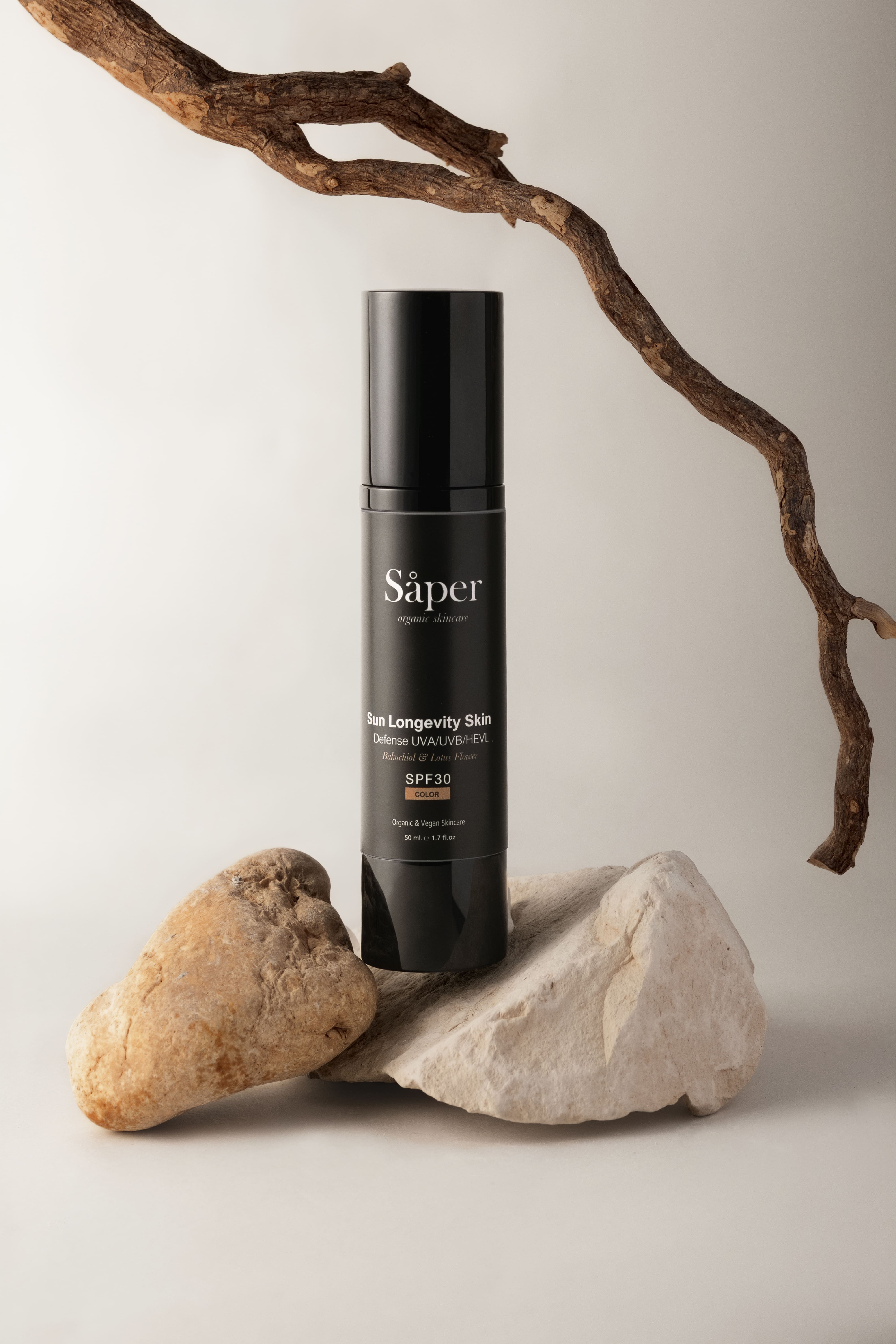 Crème raffermissante visage anti-pollution : acide hyaluronique et vitamine C pour peaux normales ou sèches