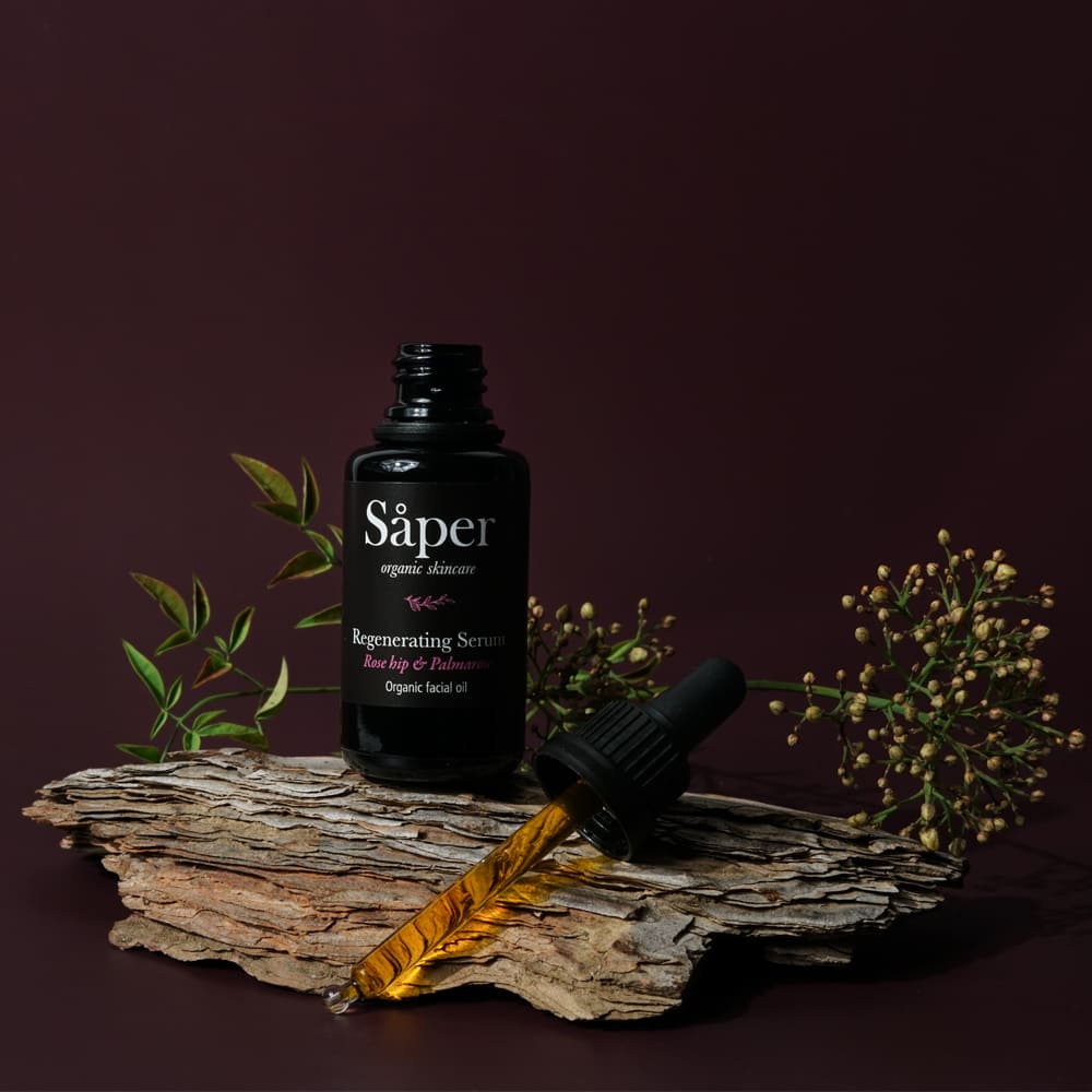 Regenerating rosehip serum for dry skin and even skin tone
